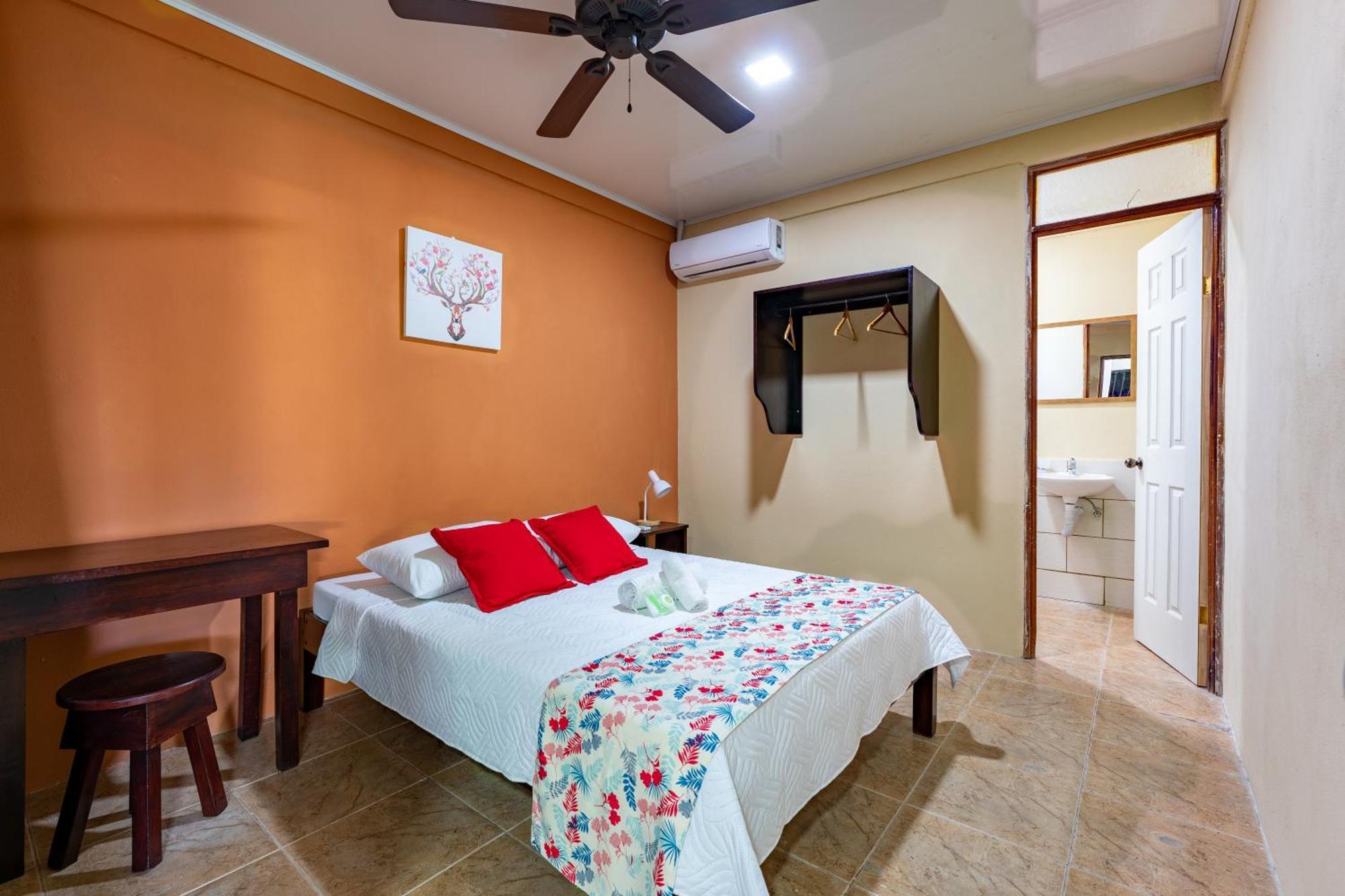El Cocobolo Food&Rest Room 4 Bed And Breakfast Wifi Ac Pkg Gratis 리베리아 외부 사진
