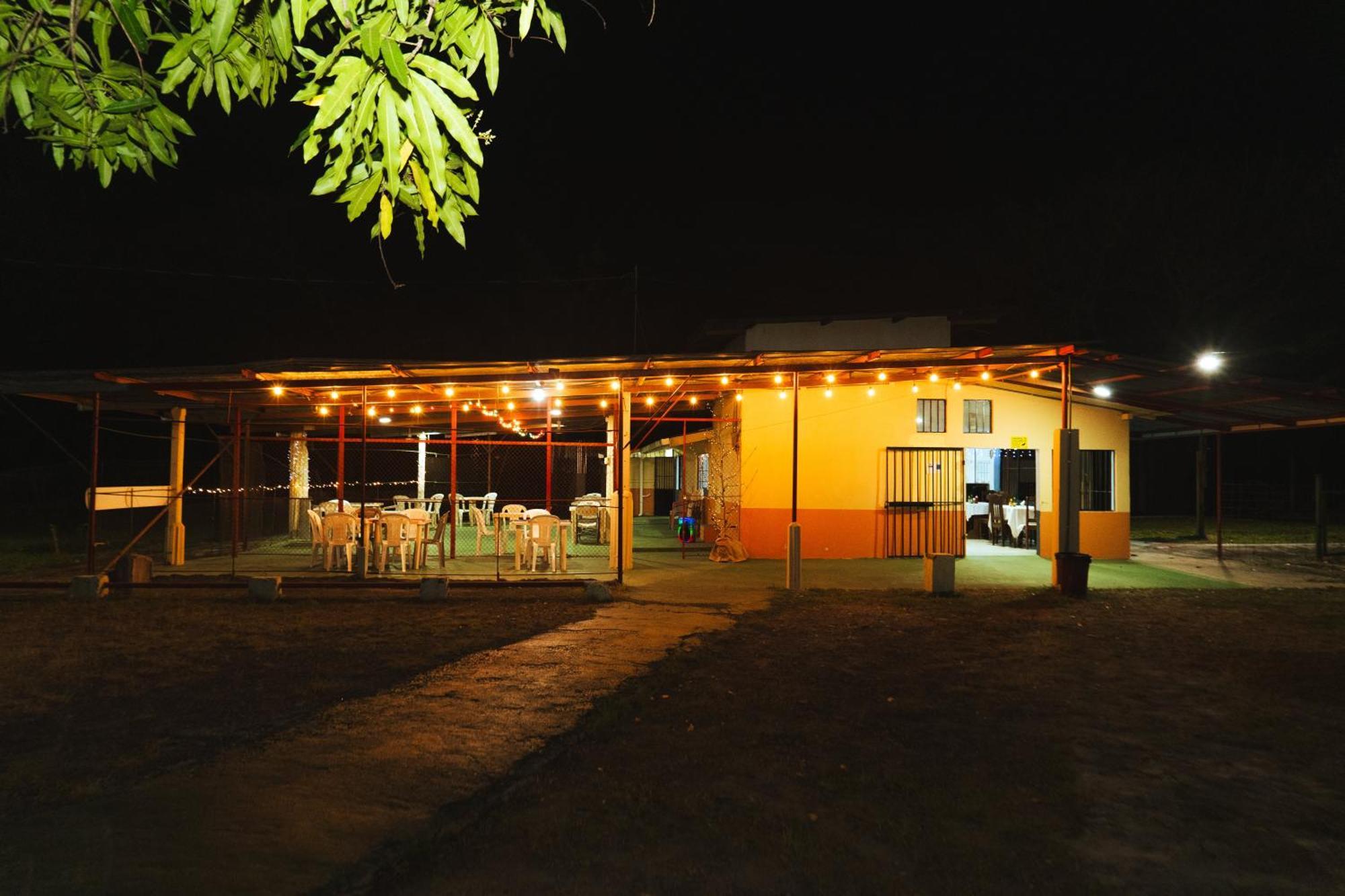 El Cocobolo Food&Rest Room 4 Bed And Breakfast Wifi Ac Pkg Gratis 리베리아 외부 사진