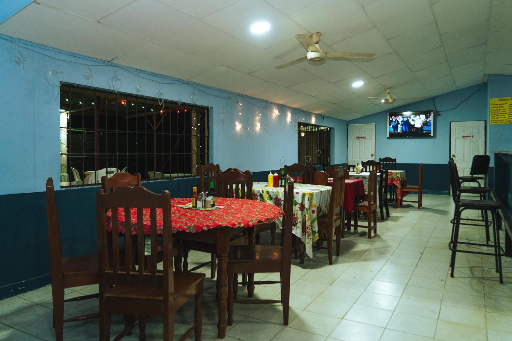 El Cocobolo Food&Rest Room 4 Bed And Breakfast Wifi Ac Pkg Gratis 리베리아 외부 사진