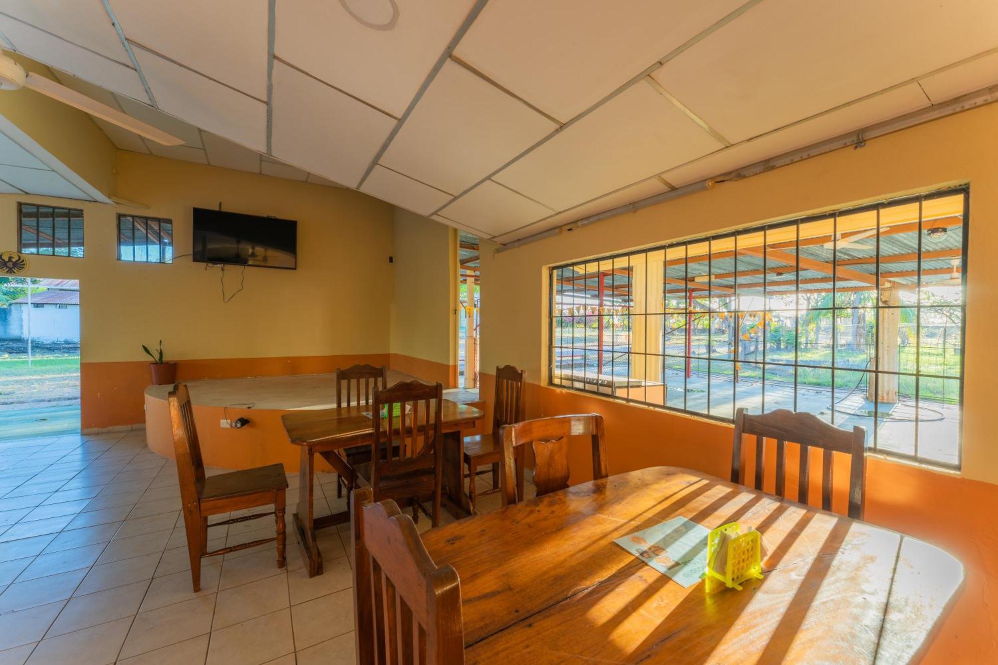 El Cocobolo Food&Rest Room 4 Bed And Breakfast Wifi Ac Pkg Gratis 리베리아 외부 사진